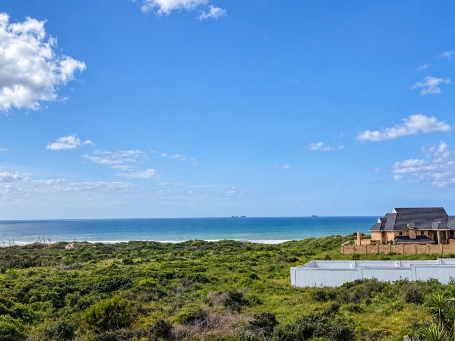 4 Bedroom Property for Sale in Bluewater Bay Eastern Cape